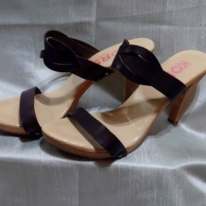 Michael kors brown leather sandal
